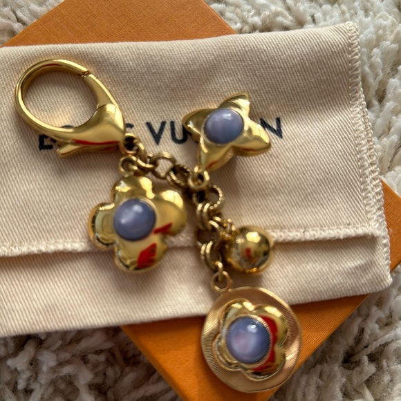 🔥LIKE NEW Louis Vuitton FULL INCLUSION key chain charm - Picture 7 of 13